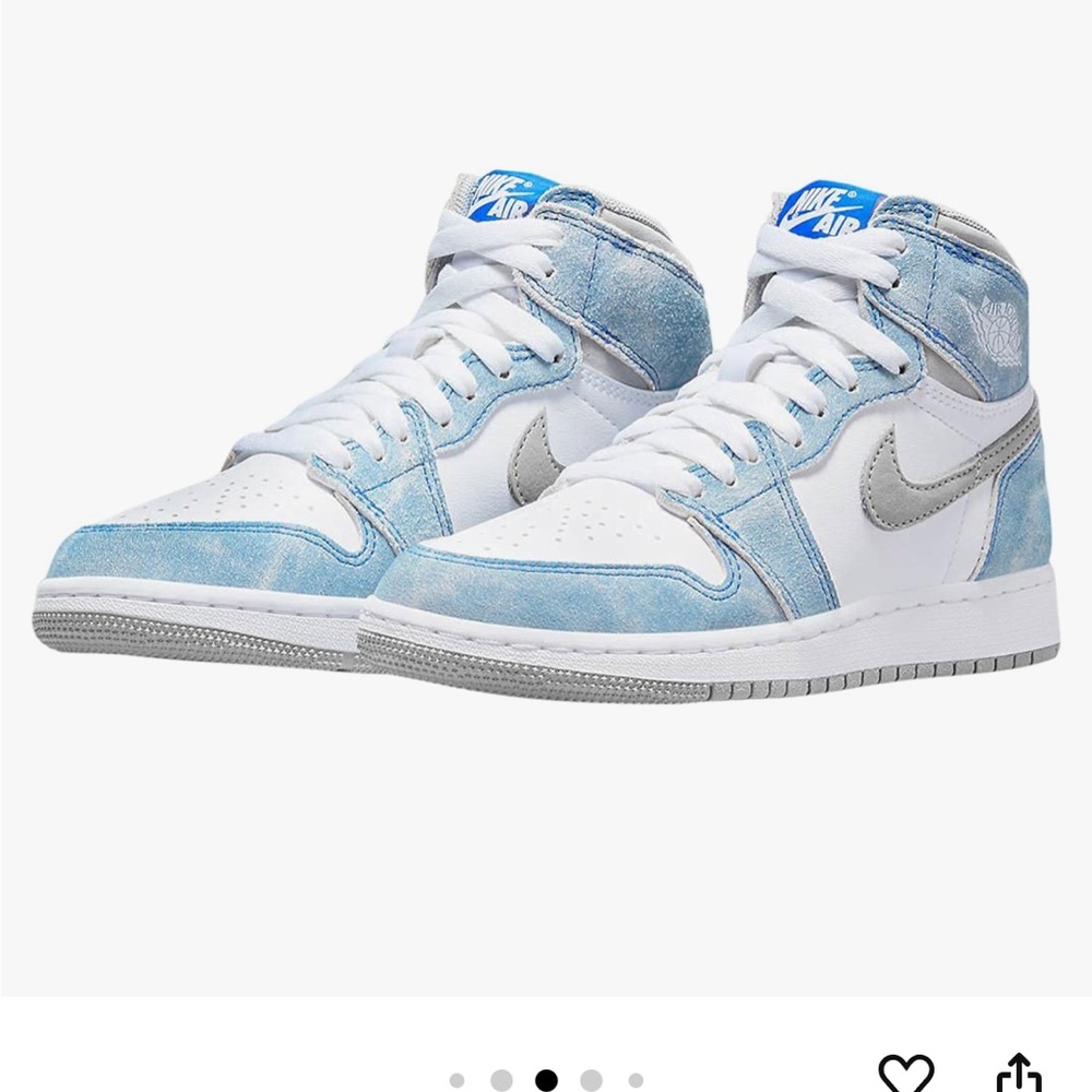 Jordan 1 Hyper Royal Retro OG High